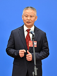 萬步炎代表：向著更深更廣闊的海底挺進(jìn)