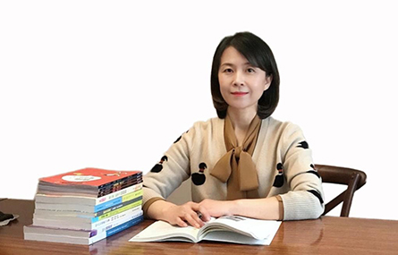 與孩子一起過(guò)一種幸福完整的教育生活——記山東省淄博市匯英幼兒園教師韓冰川