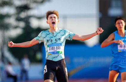 學(xué)青會(huì)田徑場(chǎng)上的飛揚(yáng)青春