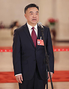 全國(guó)政協(xié)委員莫榮：對(duì)就業(yè)困難大學(xué)生提供一對(duì)一幫扶