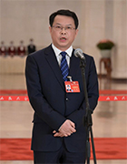 全國(guó)政協(xié)委員鄭軍：讓重教風(fēng)尚溫暖每位教師