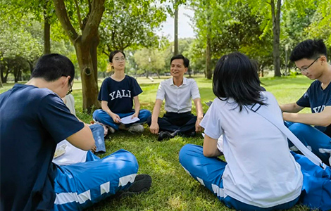 湖南省長(zhǎng)沙市雅禮中學(xué)校長(zhǎng)、教師 王旭