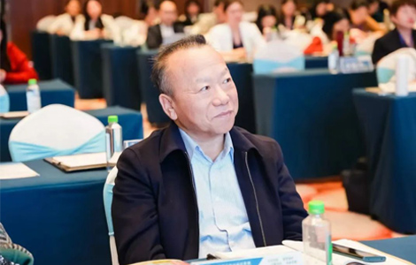 新疆農(nóng)業(yè)職業(yè)技術(shù)學(xué)院馬克思主義學(xué)院黨總支書(shū)記、院長(zhǎng)、教授 王學(xué)利