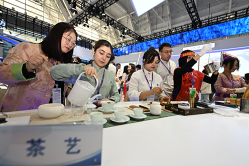 職教成果亮相世界職業(yè)技術(shù)教育發(fā)展大會(huì)專題展