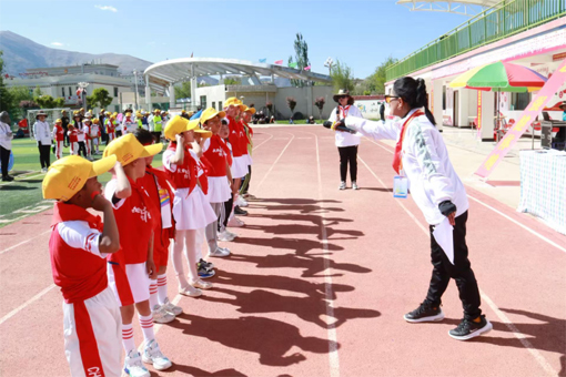 讓音樂被“觸摸”，讓節(jié)奏被“看見” ！她讓孩子們在雪域高原自信綻放