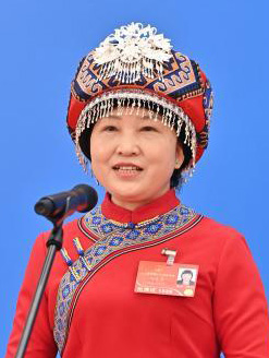 劉發(fā)英代表：讓山里的孩子能有更多出彩的機會